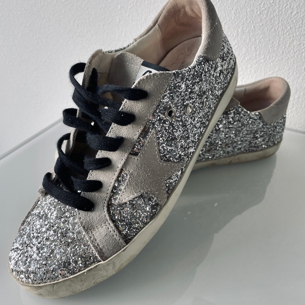 Glitter Golden Goose